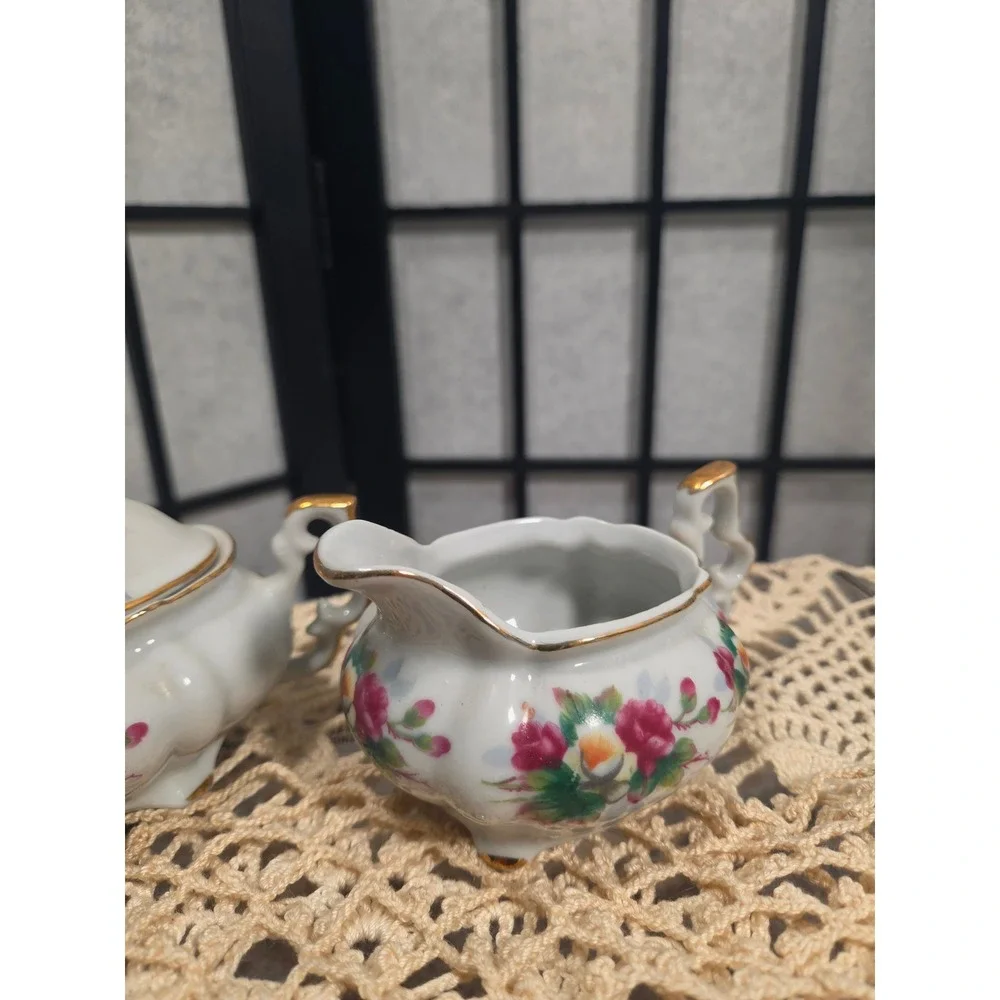 Unbranded vintage porcelain